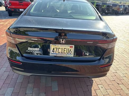 Used 2024 Honda Accord EX image 9
