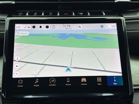 Used 2024 Jeep Grand Cherokee Limited image 18