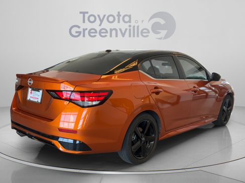 Used 2024 Nissan Sentra SR w/ SR Premium Package FWD image 6