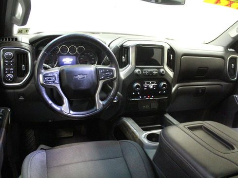 Used 2021 Chevrolet Silverado 1500 LT Trail Boss image 7