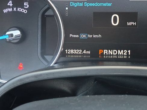 Used 2019 Ford F250 Lariat w/ Lariat Value Package AWD/4WD image 23