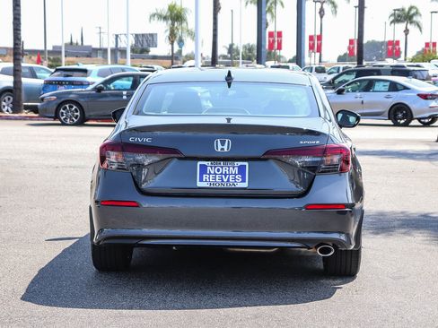 Used 2025 Honda Civic Sport image 11
