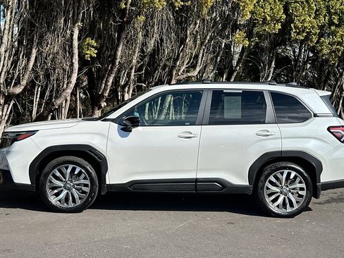 Used 2025 Subaru Forester Touring w/ Popular Package - Touring image 7