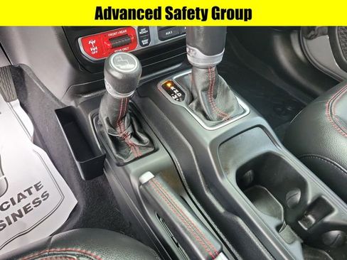 Used 2021 Jeep Gladiator Rubicon AWD/4WD image 18
