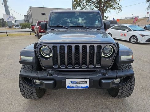 Used 2023 Jeep Gladiator Sport AWD/4WD image 12