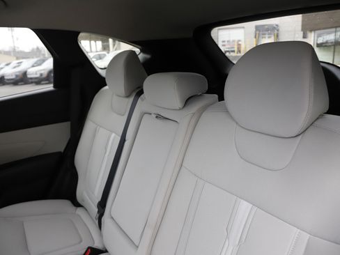 New 2026 Hyundai Tucson SEL image 16