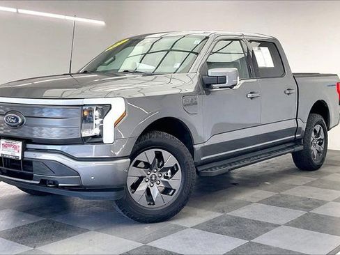 Used 2022 Ford F150 Lightning Lariat w/ Tow Technology Package AWD/4WD image 12