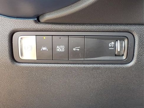 Used 2025 Chevrolet Equinox EV LT w/ Convenience Package FWD image 17