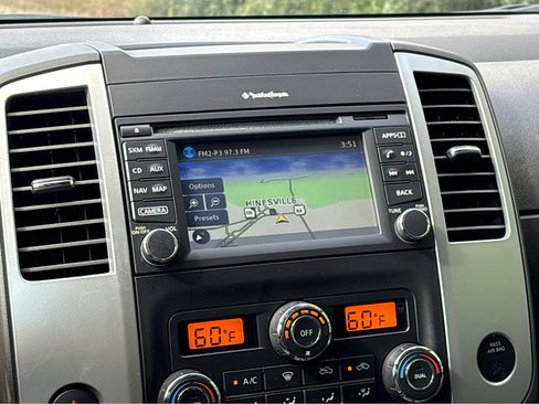 Used 2019 Nissan Frontier PRO-4X image 7