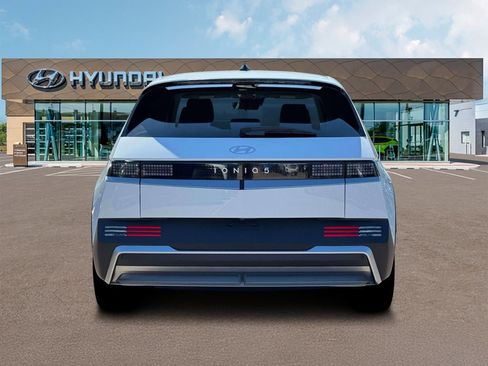 New 2026 Hyundai Ioniq 5 SE image 6