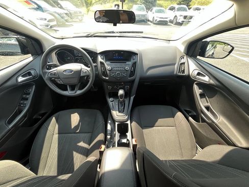 Used 2017 Ford Focus SE FWD image 13