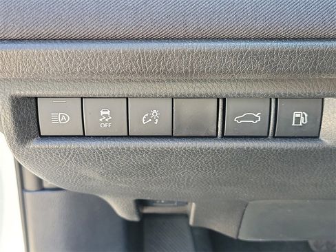 Used 2025 Toyota Camry LE image 32