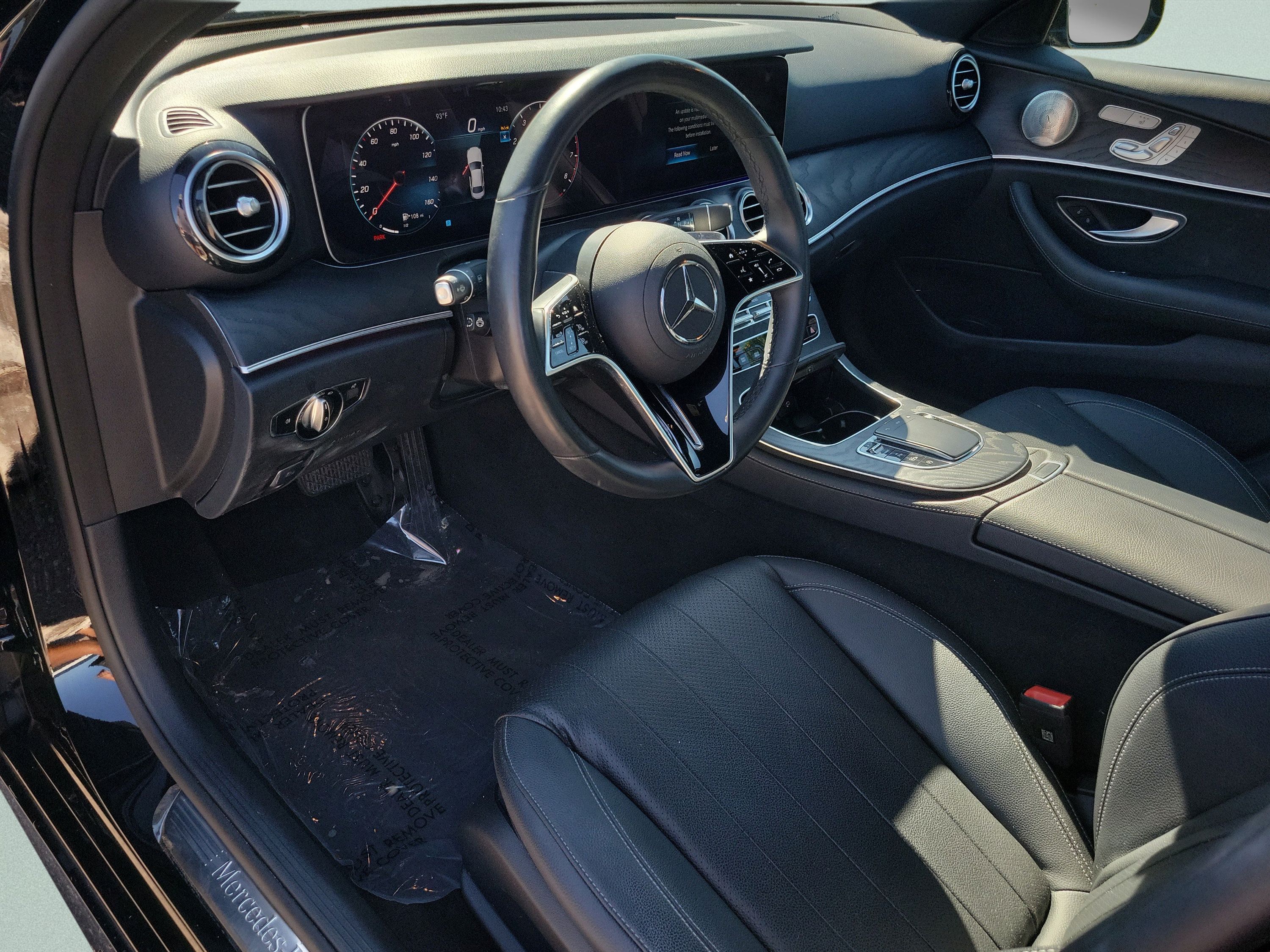 Used 2023 Mercedes-Benz E 350 4MATIC Sedan image 19