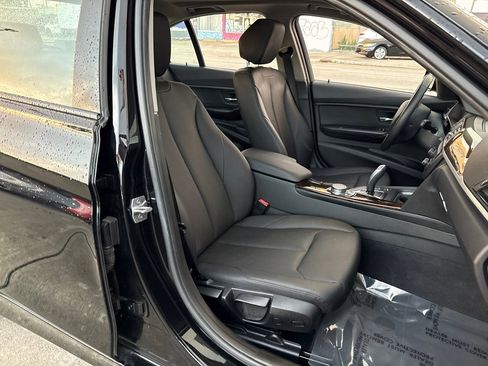 Used 2015 BMW 320i Sedan image 30