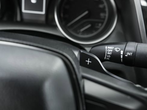 Used 2021 Toyota Camry SE image 19