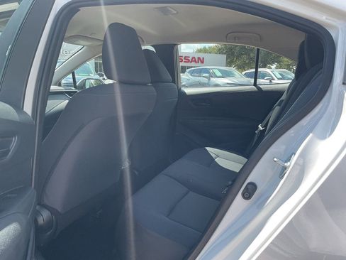 Used 2025 Toyota Corolla LE FWD image 22