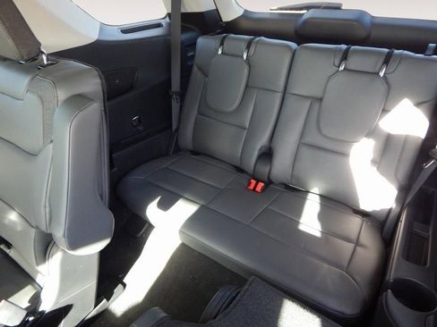 New 2026 Ford Explorer Active w/ Active Comfort Package RWD image 13