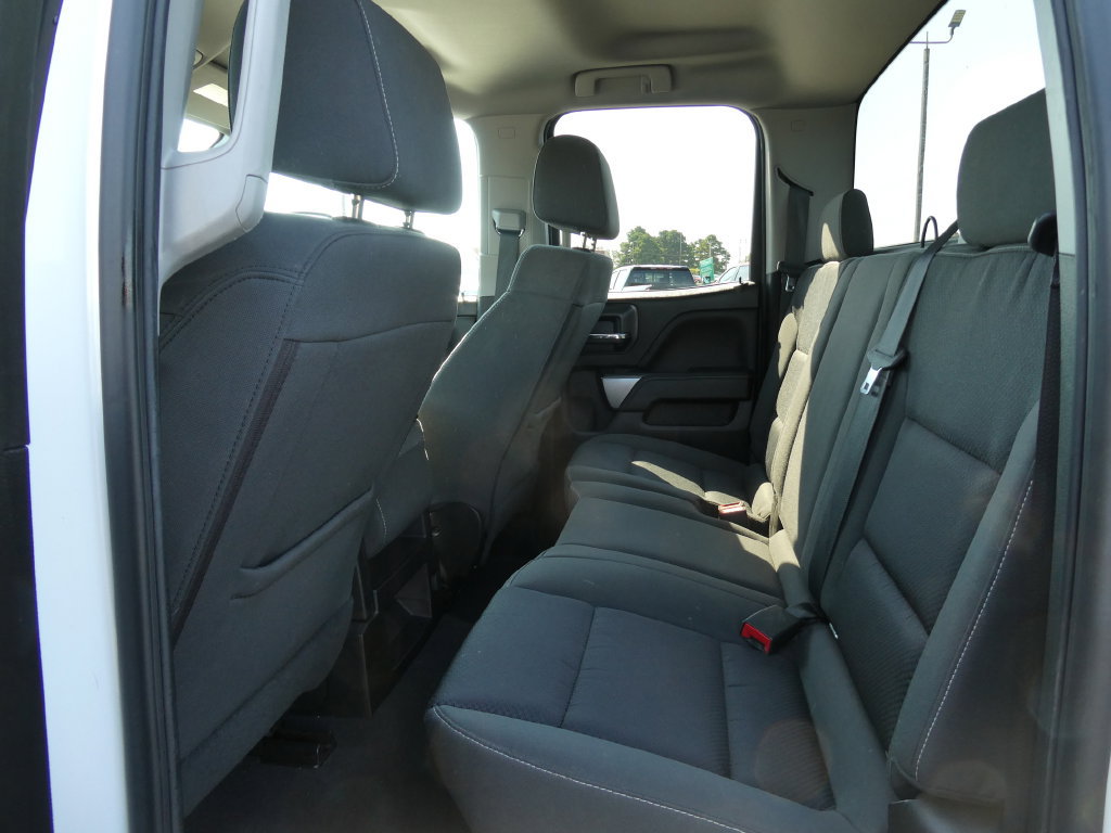 Used 2019 Chevrolet Silverado 1500 LT AWD/4WD image 18