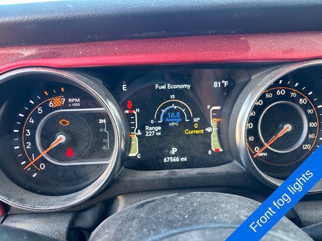 Used 2023 Jeep Wrangler Unlimited Rubicon w/ Cold Weather Group AWD/4WD image 13