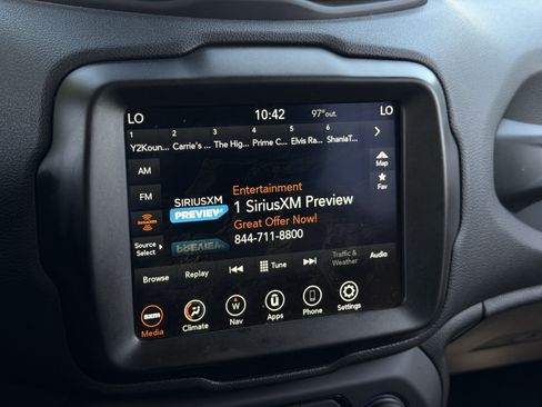 Used 2023 Jeep Renegade Latitude AWD/4WD image 26