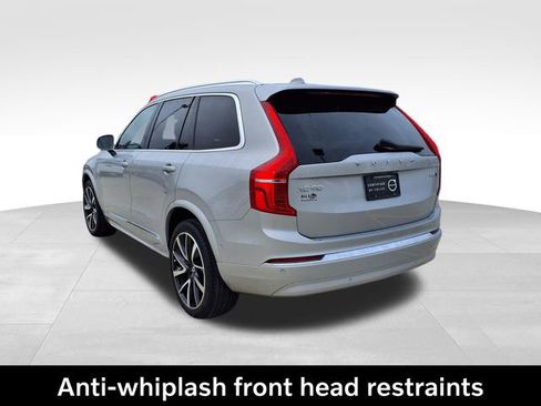Certified 2023 Volvo XC90 B5 Plus AWD/4WD image 6