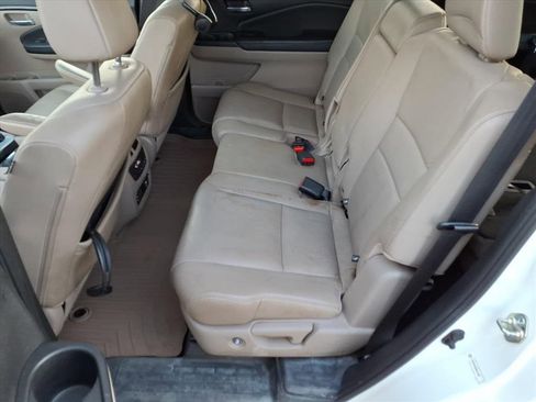 Used 2016 Honda Pilot Touring image 13