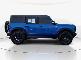 Used 2023 Ford Bronco Wildtrak video 3