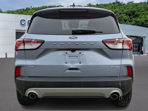 Used 2022 Ford Escape SE w/ Cold Weather Package image 5