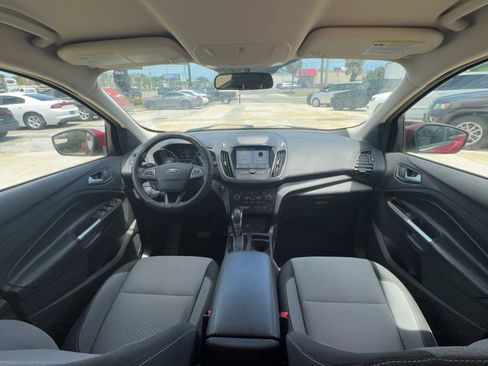 Used 2019 Ford Escape SE AWD/4WD image 9