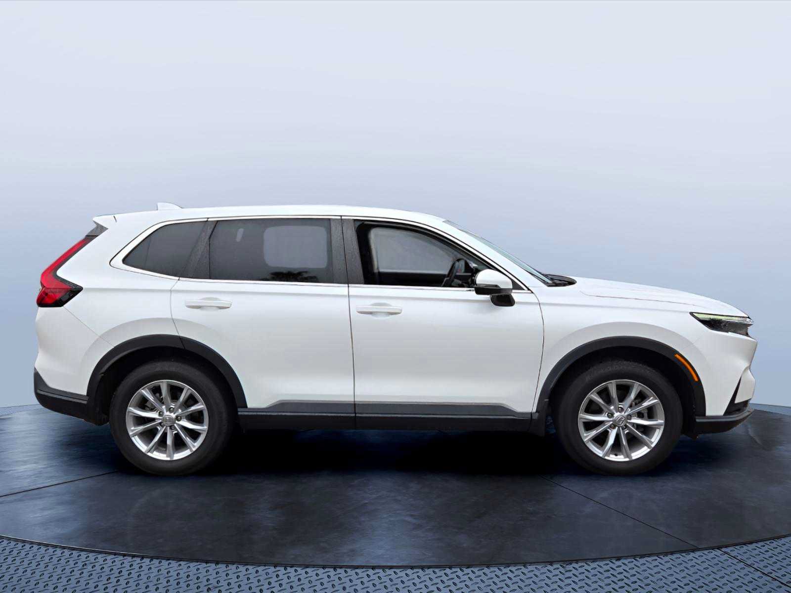 Used 2024 Honda CR-V EX-L image 3