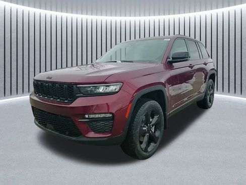 New 2025 Jeep Grand Cherokee Limited w/ Luxury Tech Group II image 17