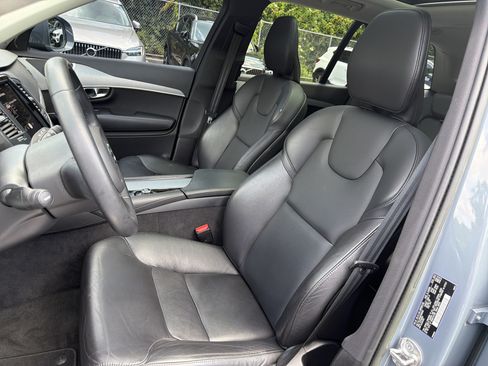 Certified 2023 Volvo XC90 B5 Core AWD/4WD image 16