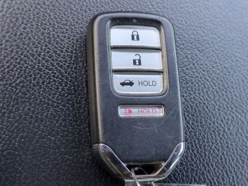 Used 2018 Honda Accord Sport image 32