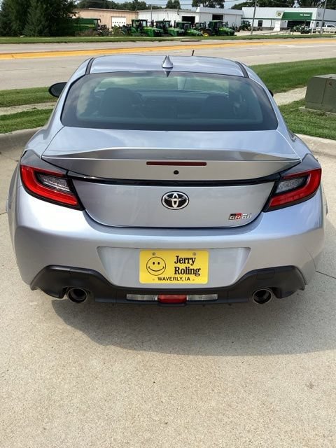 Used 2025 Toyota GR86 Premium w/ ALL Weather Mat Package (TMS) RWD image 4