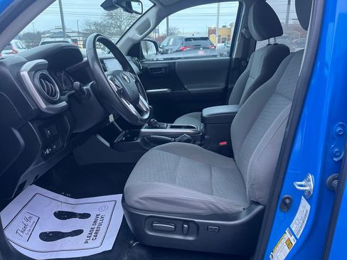 Certified 2021 Toyota Tacoma SR5 image 10