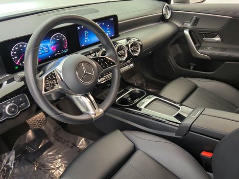 Used 2025 Mercedes-Benz CLA 250 image 19
