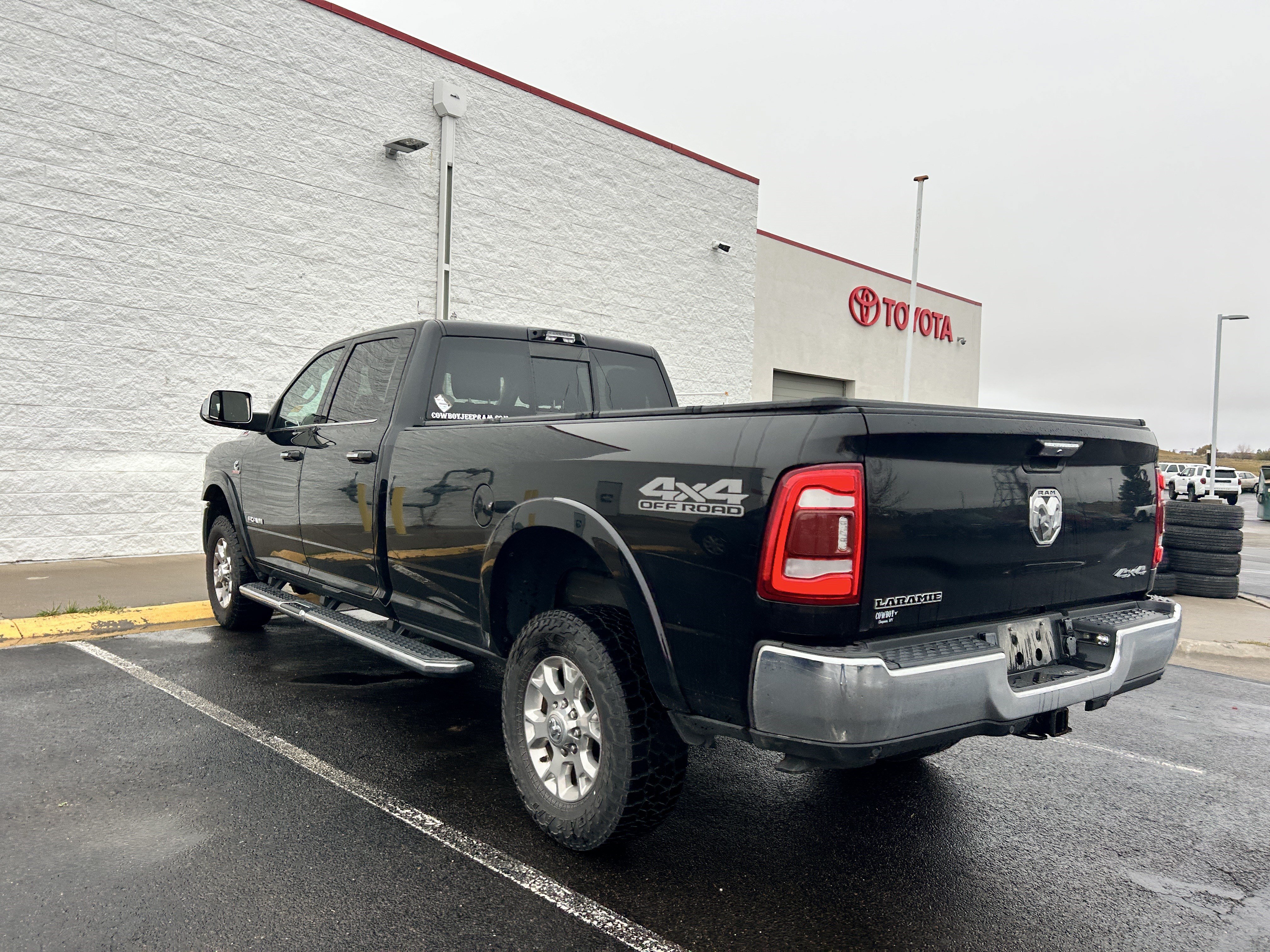 Used 2022 RAM 2500 Laramie AWD/4WD image 3