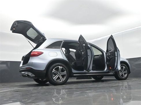 Used 2018 Mercedes-Benz GLC 350e 4MATIC image 76