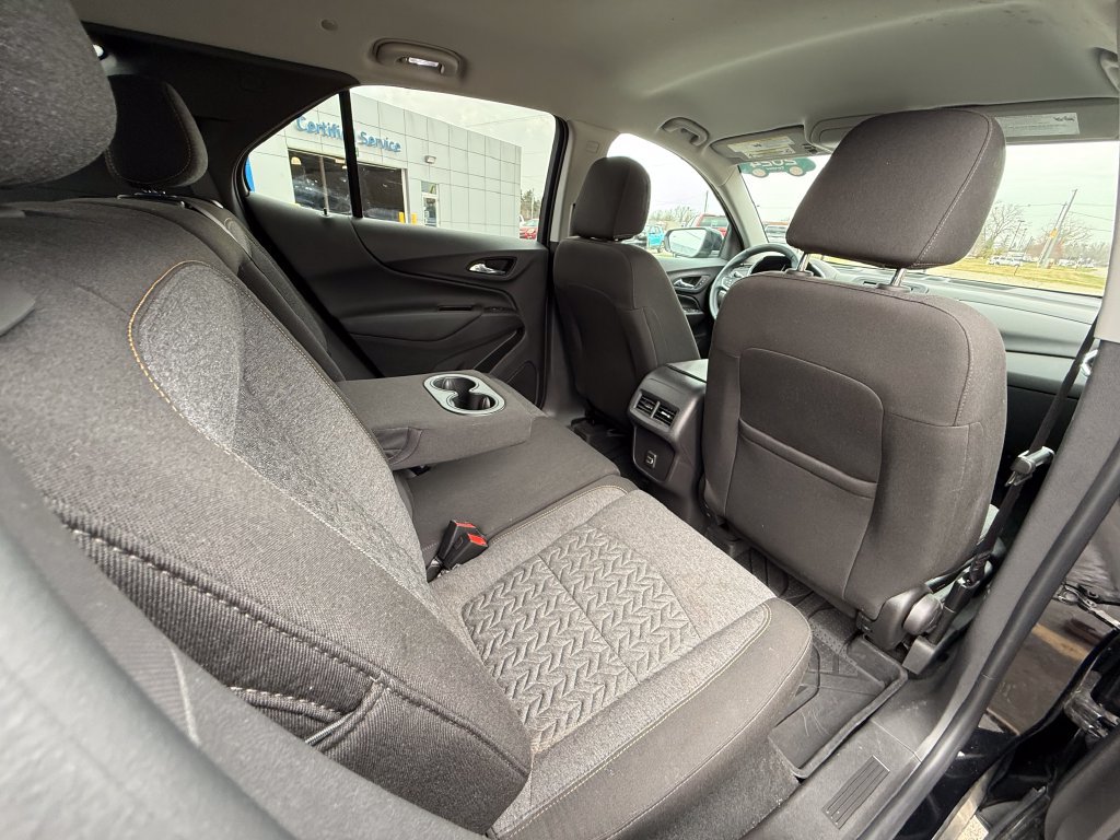 Certified 2024 Chevrolet Equinox LT w/ LPO, Floor Liner Package FWD image 32