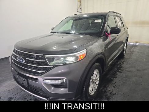 Used 2020 Ford Explorer XLT w/ Equipment Group 202A AWD/4WD image 1