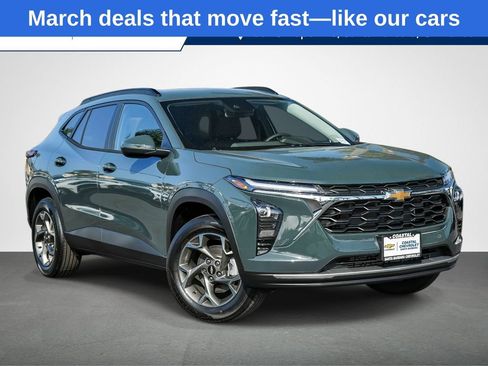 New 2026 Chevrolet Trax LT w/ Driver Confidence Package image 1