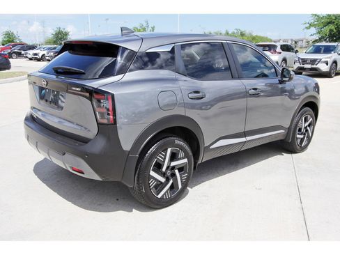 Certified 2025 Nissan Kicks SV image 7