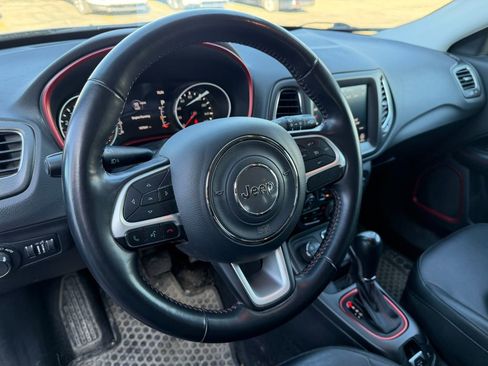 Used 2019 Jeep Compass Trailhawk w/ Safety & Security Group image 4