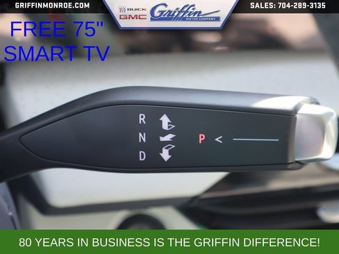 New 2027 Buick Enclave Avenir w/ LPO, Illumination Package FWD image 25