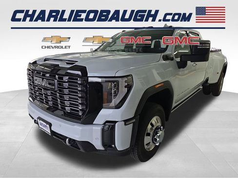 New 2026 GMC Sierra 3500 Denali Ultimate image 1