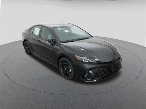 New 2026 Toyota Camry Hybrid image 13