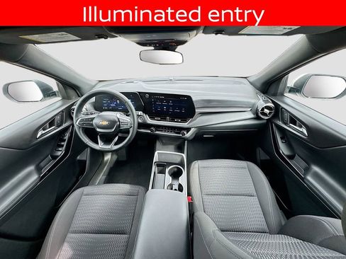 Used 2025 Chevrolet Equinox LT image 13