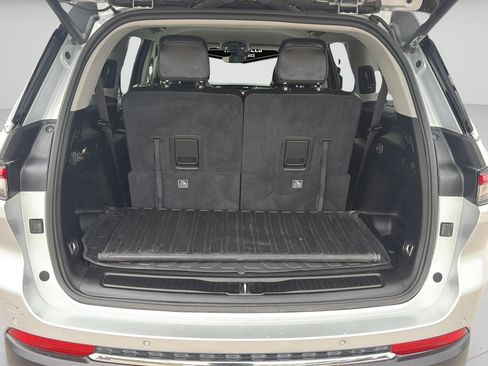 Used 2023 Jeep Grand Cherokee L Limited AWD/4WD image 14