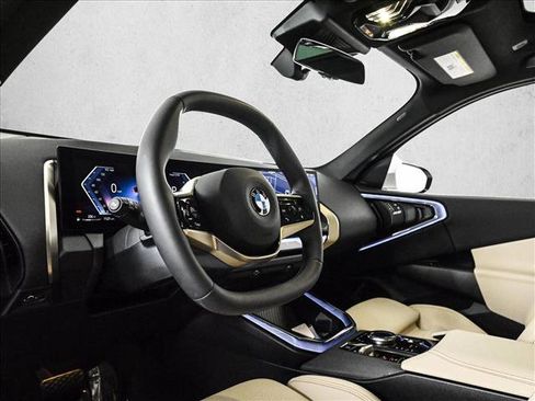 Used 2025 BMW X3 xDrive30i w/ Convenience Package image 10