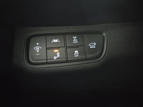 Used 2020 Hyundai Santa Fe Limited image 27